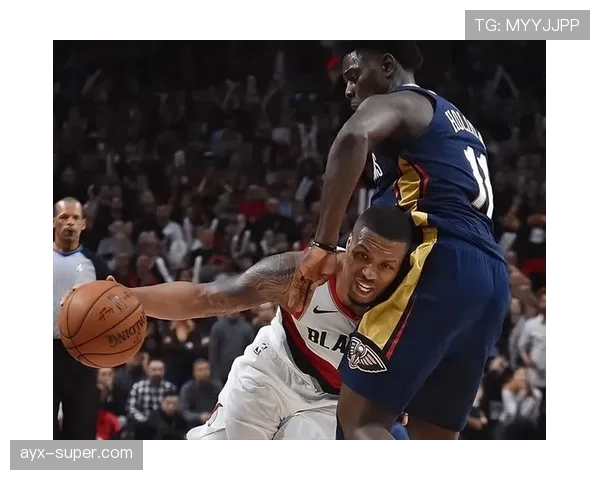 霍勒迪无球跑动牵制防线，防守效率领跑后卫群